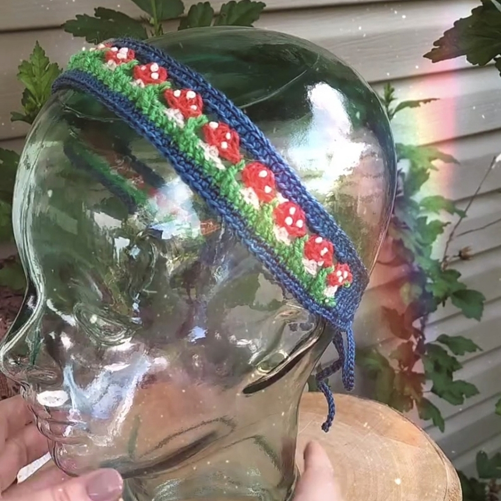 Crochet Mushroom tie up headband - Picture 5 of 5